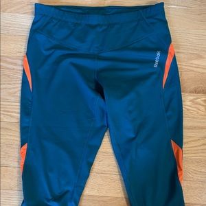 Reebok cropped running pants Med VGUC